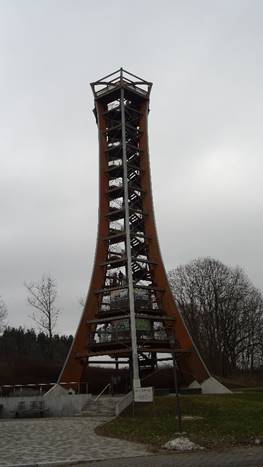 Der Saaleturm im Februar 2019