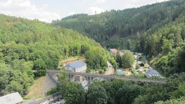 Viadukt von Ziegenrück, aufgenommen aus der Hebebühne in 52 m Höhe