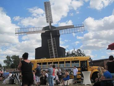 Fest vor der Mühle