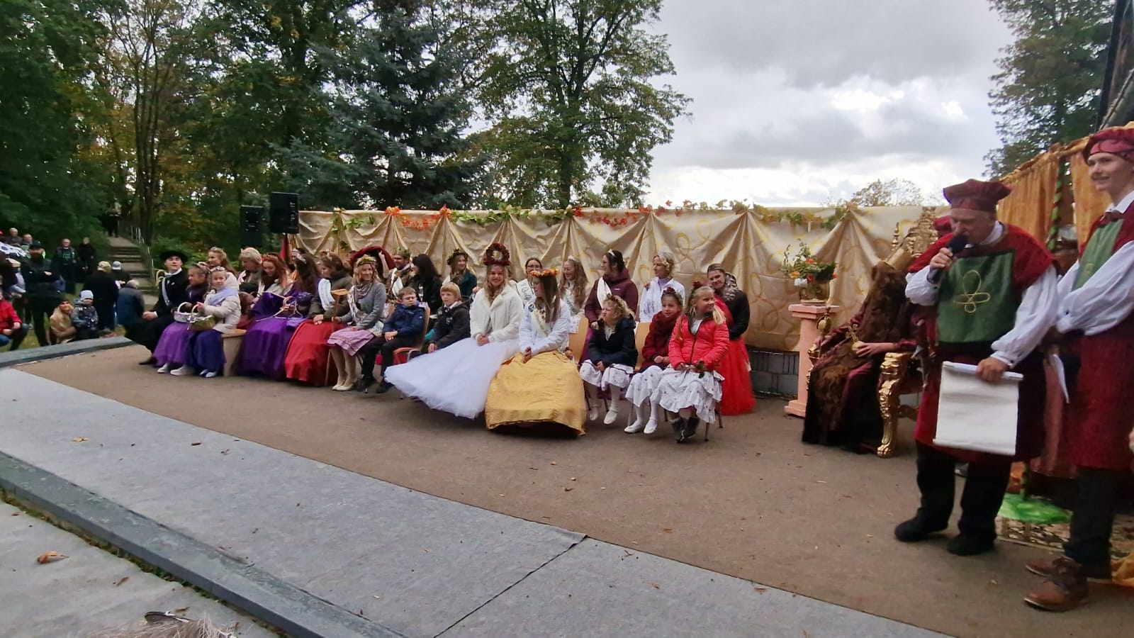 Viele Hoheiten zu Besuch in Rottleben